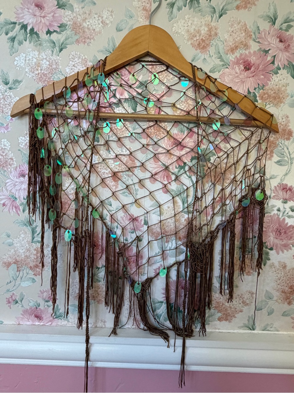 Y2K Brown scarf withIridescent Green Accents